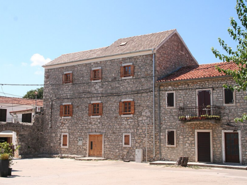 Hrvatska: Dva muškarca pronađena mrtva u kući u primorskom mjestu