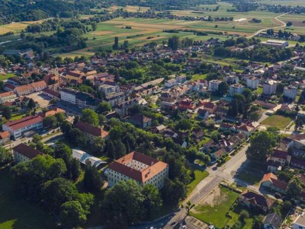 Hrvatska: Nasilnik zatvorio i mučio čovjeka da mu prepiše svu imovinu