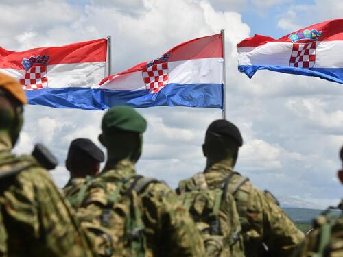Hrvatska neće pozivati mladiće iz BiH na služenje vojnog roka