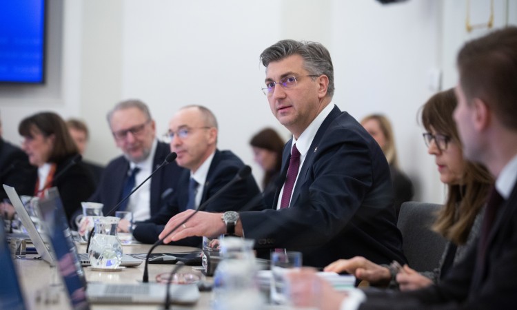 Hrvatska: Novi način reguliranja zapošljavanja stranaca