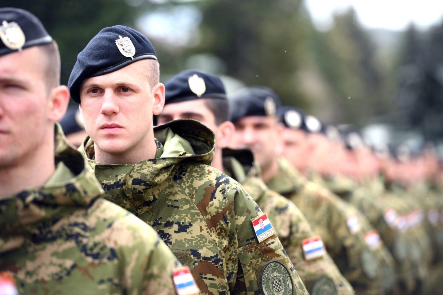 Hrvatska od 1. januara uvodi obvezni vojni rok