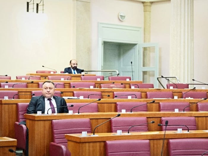Hrvatska: Predloženo raspuštanje sabora zbog afere u ministarstvu privrede