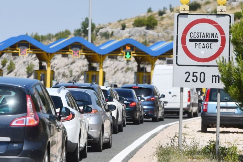 Hrvatska prelazi na vožnju bez rampi i gužvi: Do kada će BiH čekati?