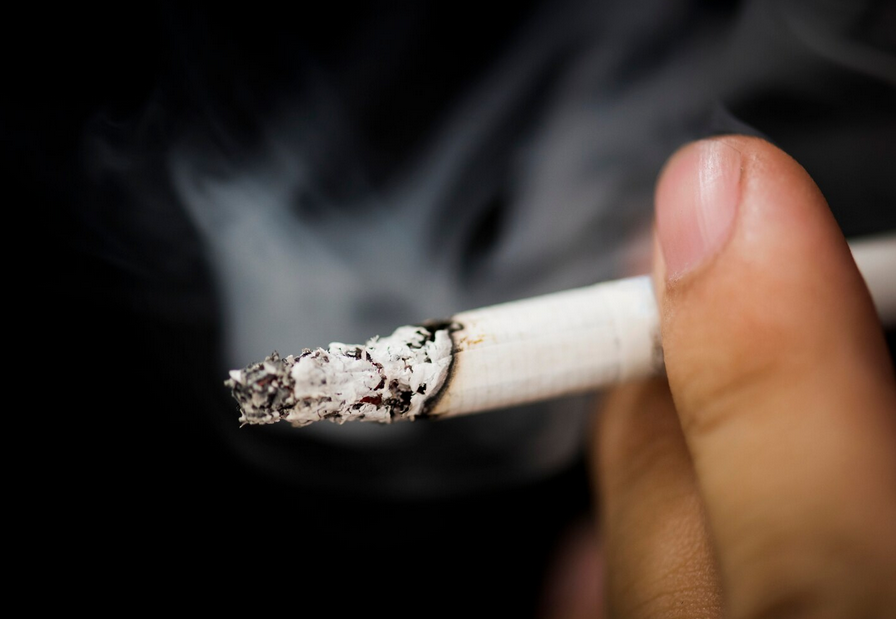 Hrvatska: Radnik se zapalio sipajući gorivo sa upaljenom cigaretom