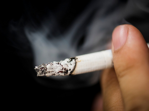 Hrvatska: Radnik se zapalio sipajući gorivo sa upaljenom cigaretom