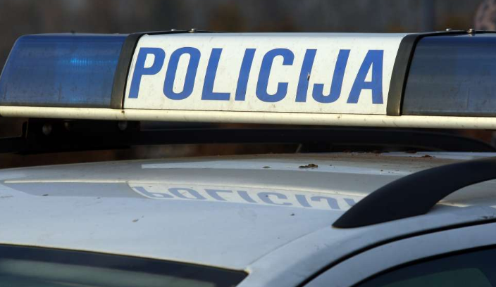 Hrvatska: Sakrili kameru u prijenosni hladnjak pa snimali djecu