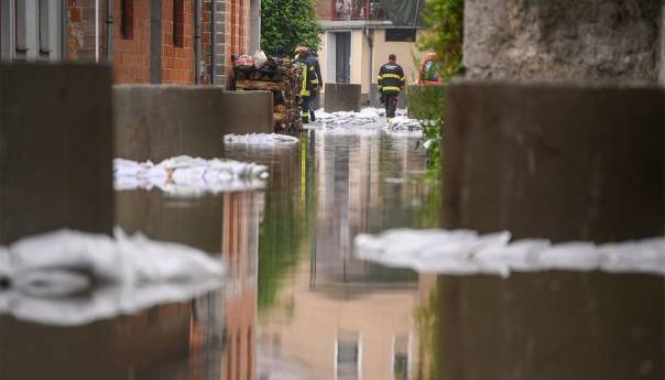 Hrvatska se bori sa poplavama, očekuje se i vodeni talas iz Slovenije