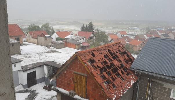 Hrvatska: Snažno nevrijeme pogodilo područje Požege