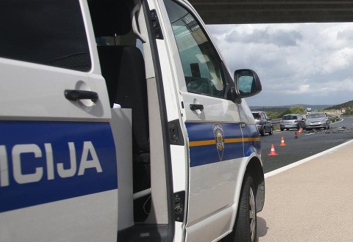 Hrvatska: Težak sudar kamiona i kombija, više osoba poginulo