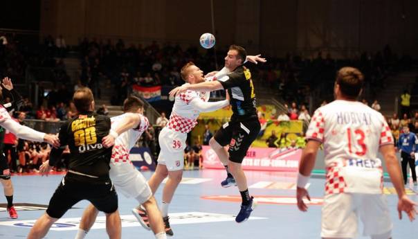 Hrvatska u drugom poluvremenu slomila otpor Crne Gore