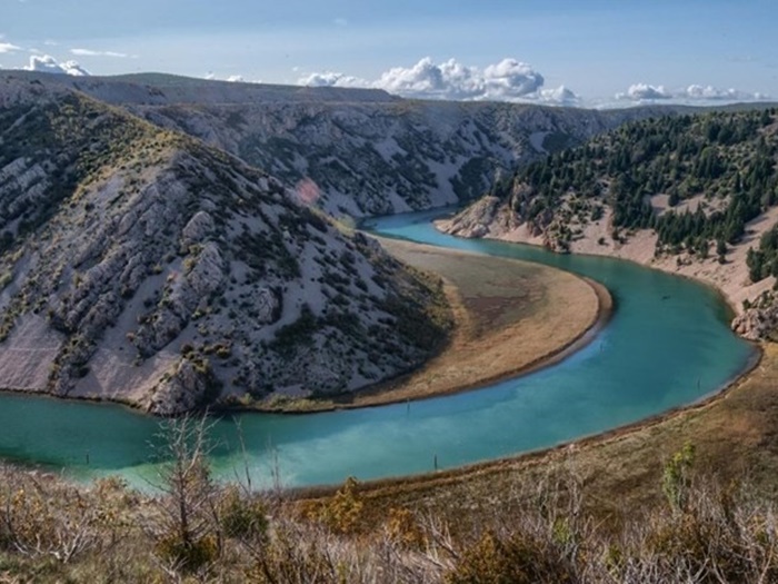 Hrvatska: U kanjonu Zrmanje nađeno tijelo Mađara