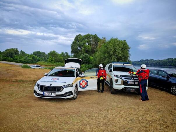 Hrvatska: U vodi pronađeno tijelo dječaka (9)