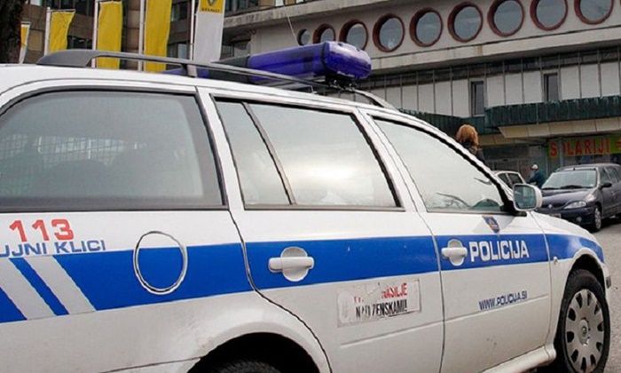 Hrvatski državljani u Sloveniji privedeni zbog prijevoza ilegalnih migranata