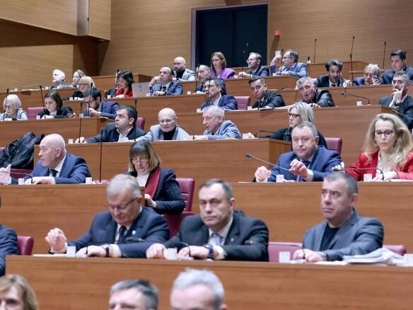 Hrvatski sabor odlučio: Nuklearni otpad ide na granicu s BiH