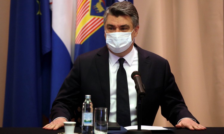 Hrvatsku na samitu EU-a neće predstavljati Milanović nego Janša