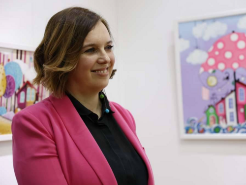 Humanitarna izložba povodom 20 godina od prve samostalne izložbe Alene Gojak