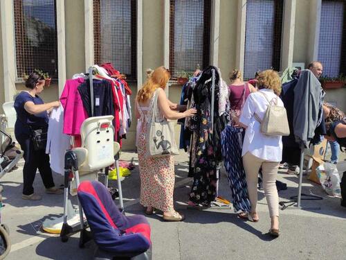 Humanitarni bazar sutra u prostorijama Udruženja Pomozi.ba