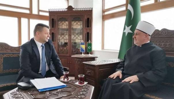 Hurtić i reis Kavazović o ugovoru između BiH i Islamske zajednice