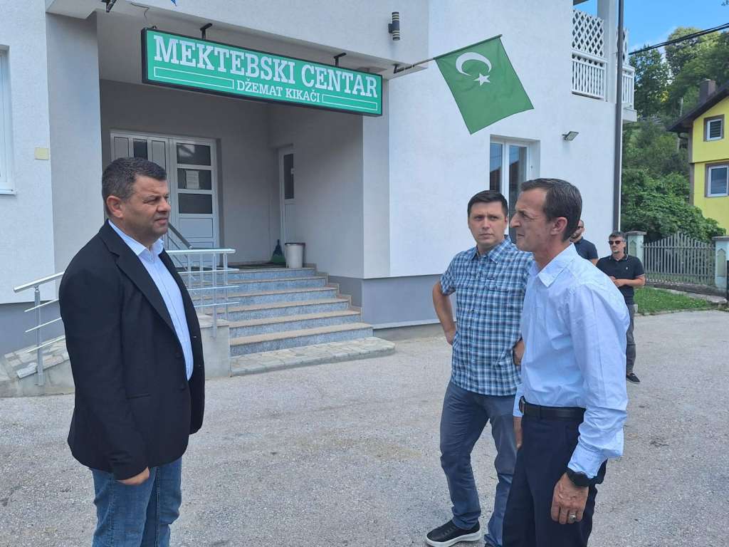 Hurtić obišao završene radove u džematu Kikači