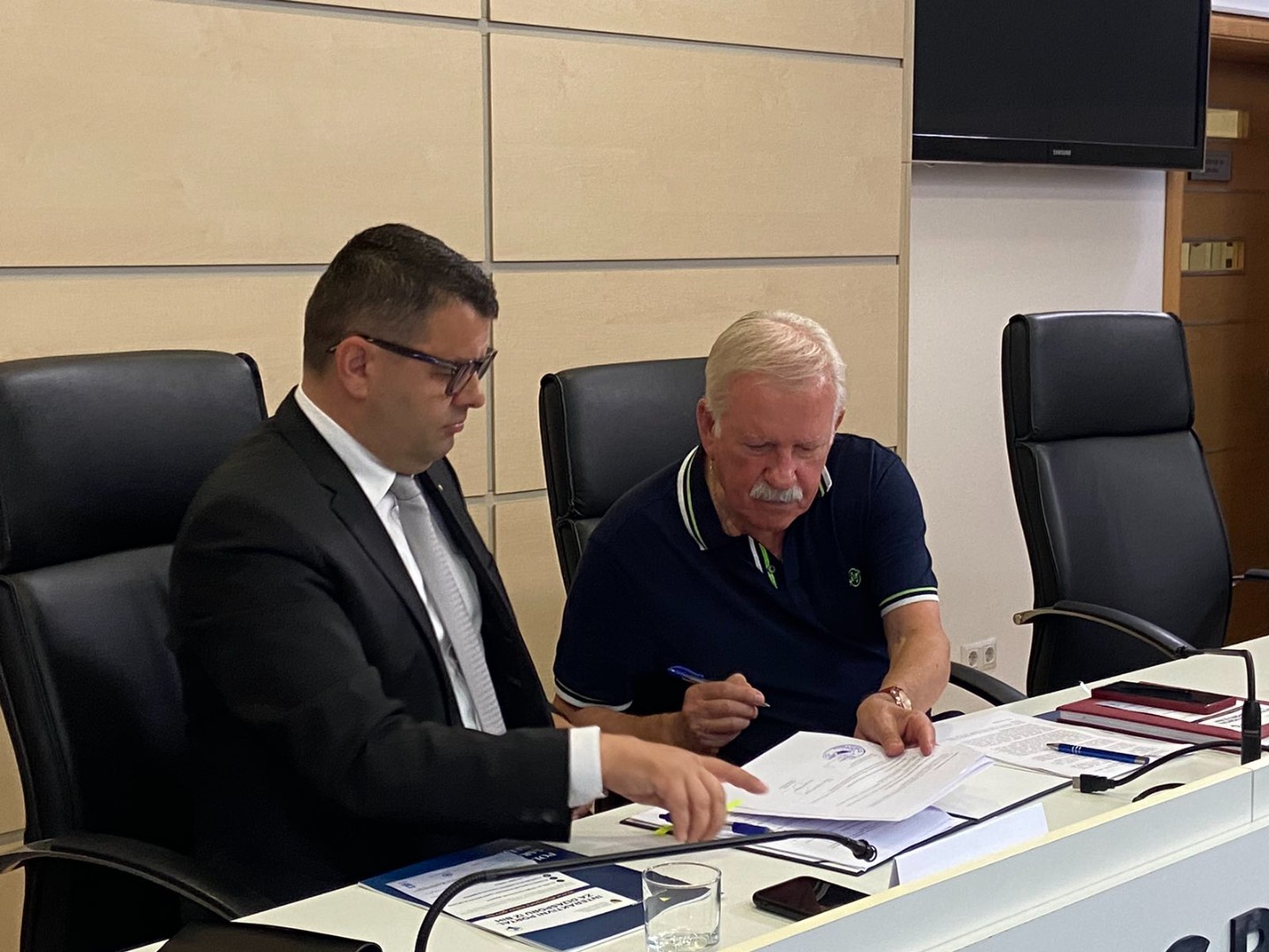 Hurtić potpisao Memorandum o saradnji u oblasti iseljeništva sa predstavnicima 16 gradova i općina