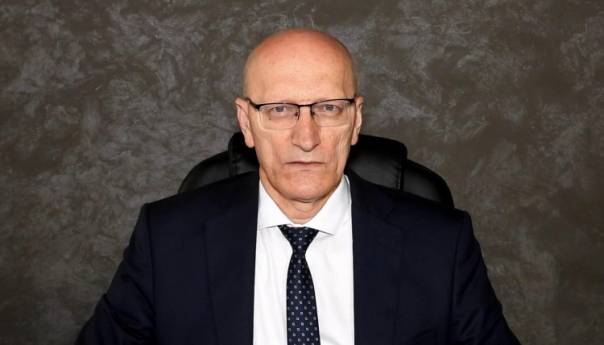 Huseinagić: Odluke o vraćanju nastave u online sferu ne donositi ishitreno