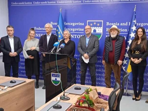 Hušić zahvalio Šerbedžiji, Rundeku, Kekinu i aktivistima koji su zaštitili Unu