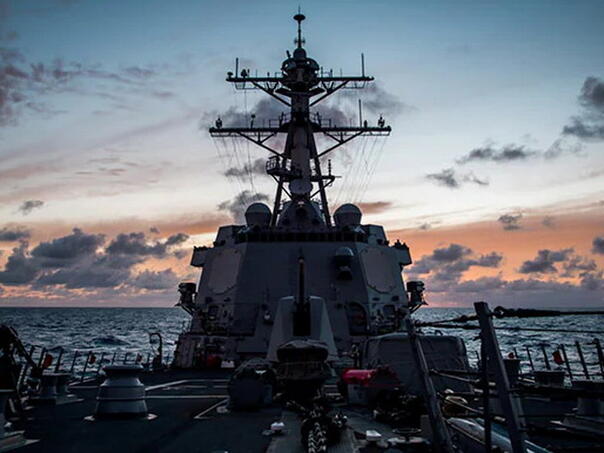 Huti gađali američki razarač u Crvenom moru, ali bezuspješno