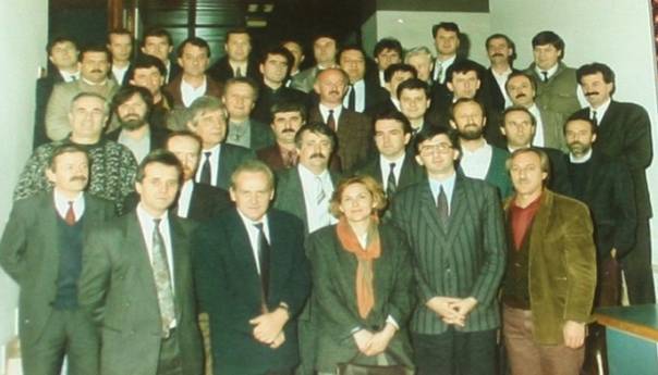 HZ/R 'Herceg Bosna': Institucionalna i teritorijalna destrukcija BiH