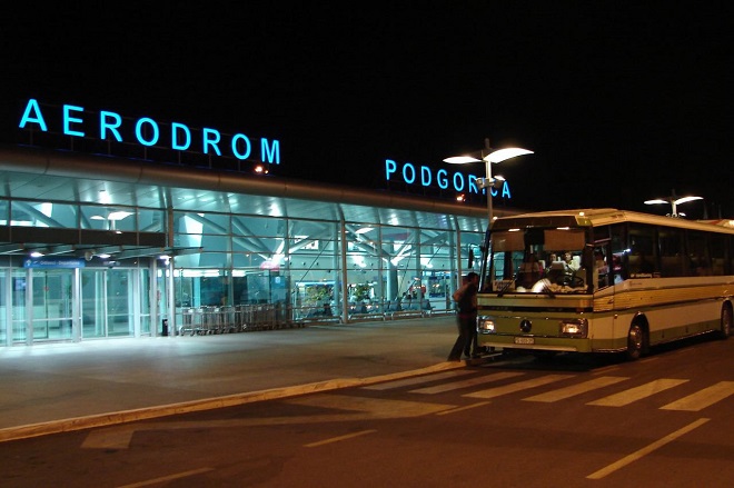 I Crna Gora zatvorila nebo za ruske avione