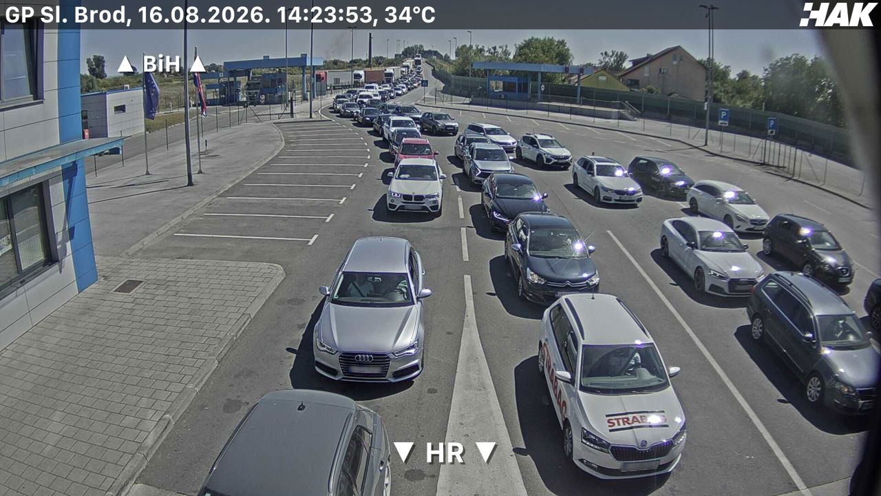 I dalje velike gužve na izlazu iz BiH: Kolone na čak 12 graničnih prijelaza