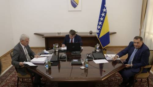 I Dodik stigao na sjednicu Predsjedništva BiH