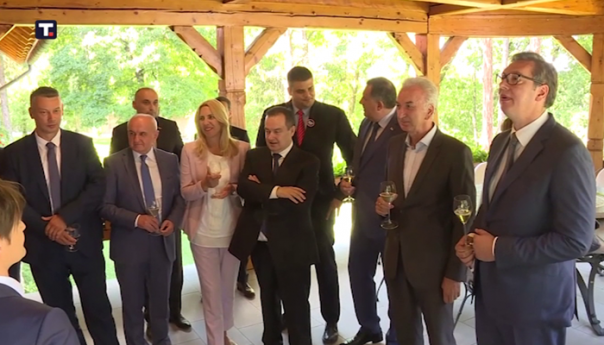 I opozicija iz RS na sastanku s Vučićem i Dodikom
