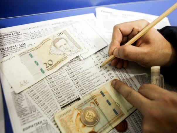 I u Cazinu se traži povećanje taksi kladionicama