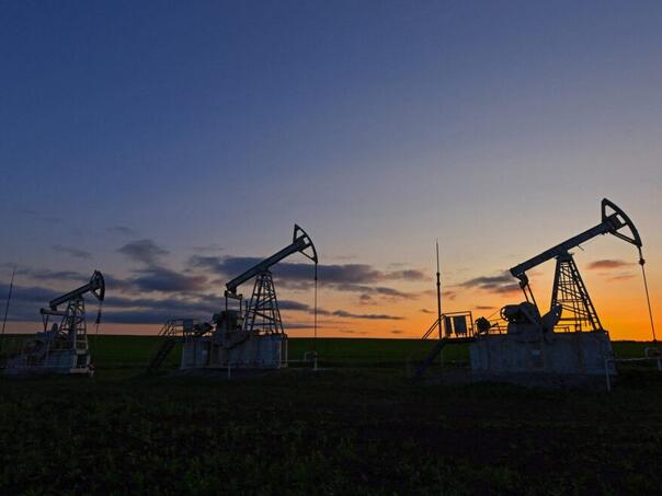 IAE na tržište pušta najveću količinu nafte ikada!