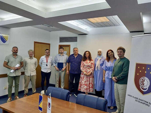 Ibrahimagić potpisao ugovore o realizaciji projekata sa osam neprofitnih organizacija