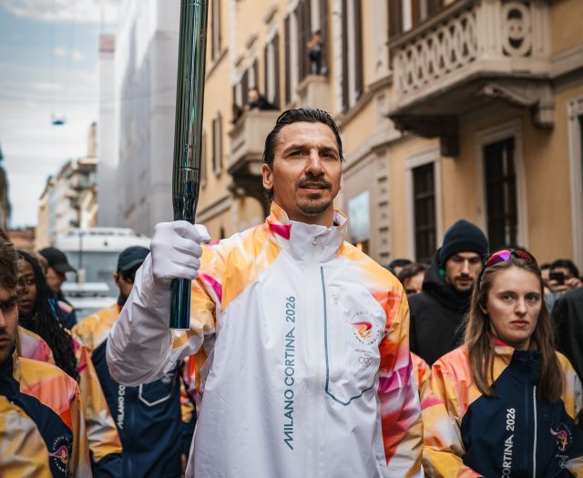 Ibrahimović nosio olimpijsku baklju pred otvaranje Olimpijade u Milanu