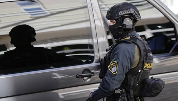 Identificirane osobe koje su na osnovu lažnih dokumenata dobile stipendije