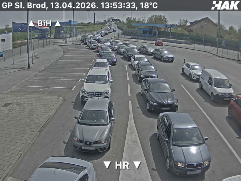Idete li vani, naoružajte se strpljivošću: Duge kolone na izlazu iz BiH