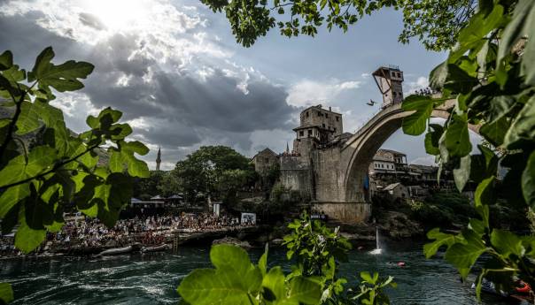 Iffland i Popovici pobjednici Red Bull Cliff Divinga