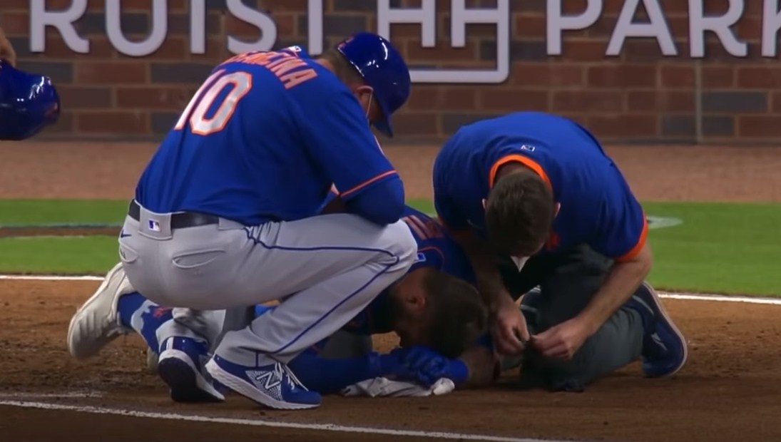 Igrača loptica pogodila u lice brzinom od 151 km/h