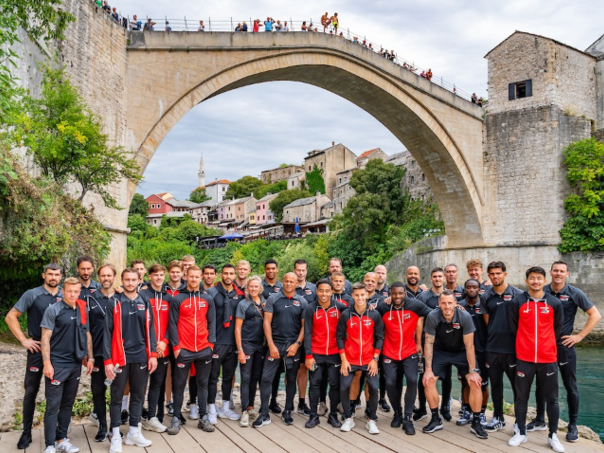 Igrači Alkmara uživali u ljepotama starog dijela Mostara