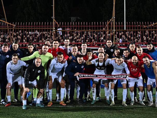 Igrači i navijači Zrinjskog se opraštaju od tribine 'Stajanje'