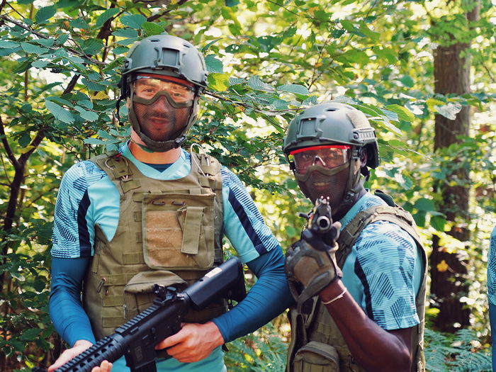 Igrači Željezničara se okušali u paintballu pred utakmicu s Veležom