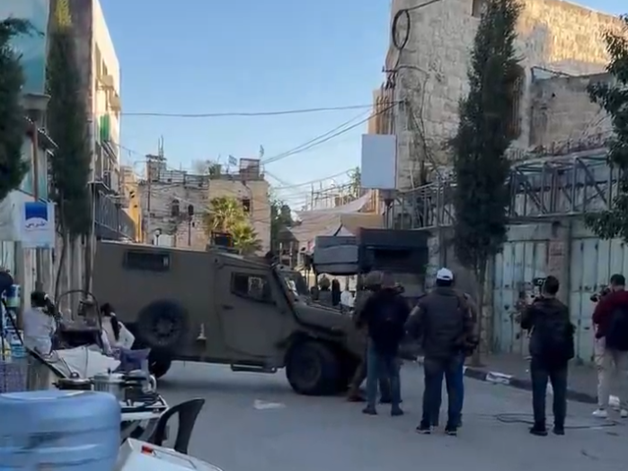 Ilegalni izraelski doseljenici upali u grad Hebron na Zapadnoj obali