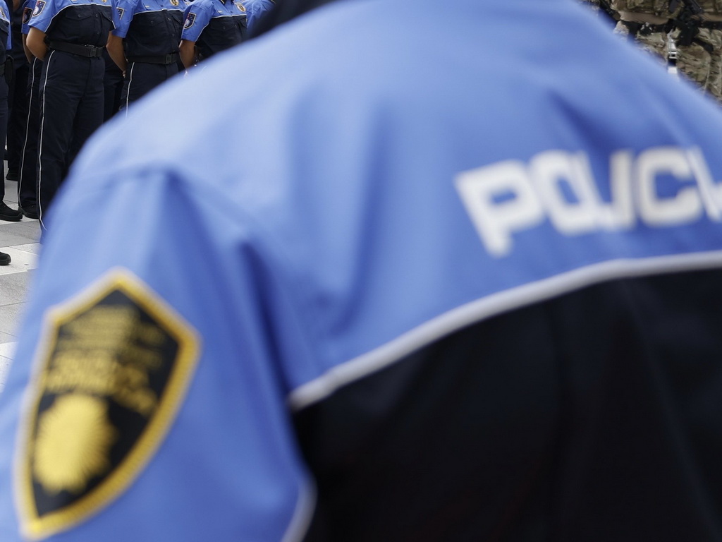 Ilidža: 48-godišnjak uhapšen zbog opće opasnosti, oružja i zlostavljanja životinja