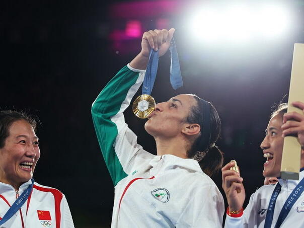 Imane Khelif objavila fotografiju nakon makeovera i šokirala ženstvenošću