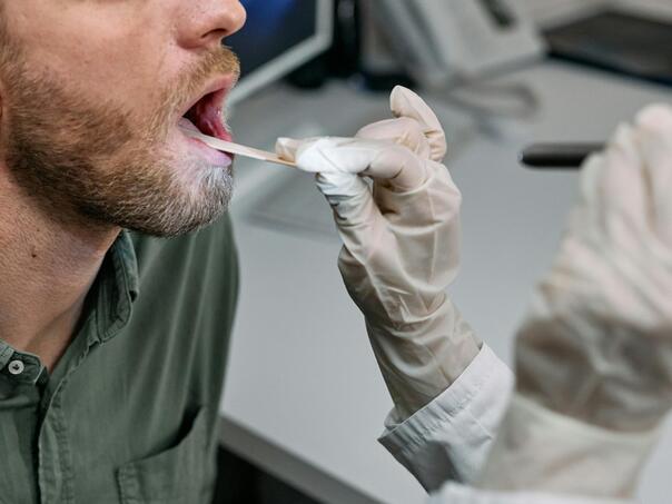 Imate metalni okus u ustima? Znak da bubrezi ne rade kako treba