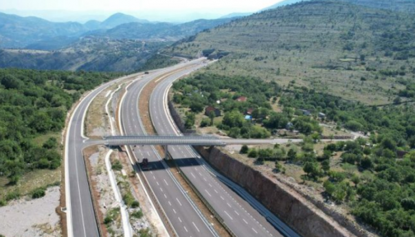 Impozantno: Pogledajte kako izgleda novootvorena dionica auto-puta u Crnoj Gori