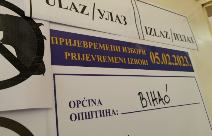 Incident na biračkom mjestu u Bihaću