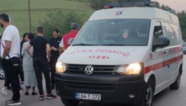 Incident na protestima u Dobroševićima: Pokušao proći autom, pa udario dvije žene